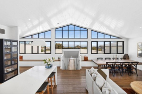 Luxurious Beach House with Breath-taking Views Ocean Grove